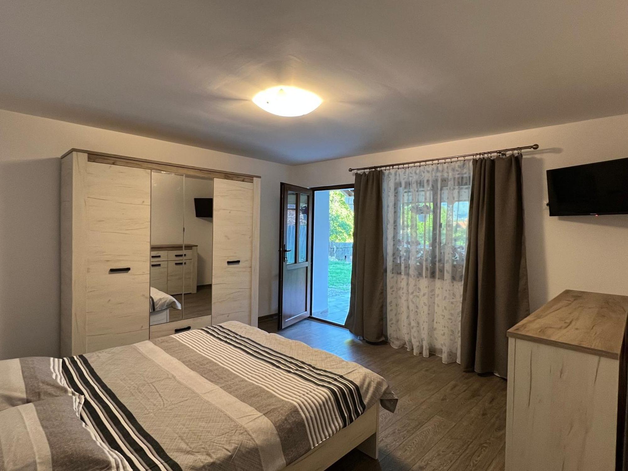 Casa Andrei Villa Cîrţişoara Exteriör bild